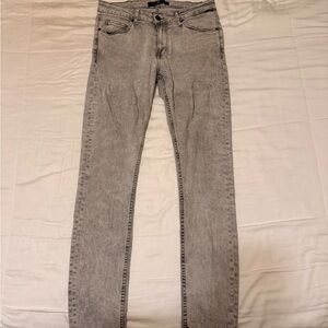 Zara Man Denim Collection: light grey acid wash skinny jeans